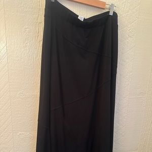 Black skirt size 2x